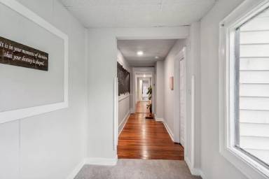 Main picture of 606 Moreland Ave SE