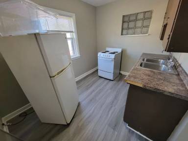 Main picture of 208 Chestnut Ave
