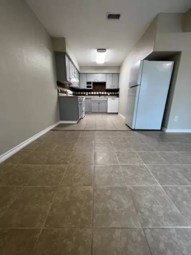 Main picture of 512 Walnut Hl