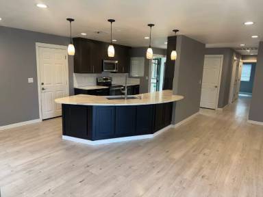 Main picture of 6456 Leonard Dr