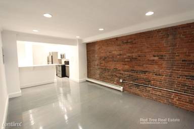 Main picture of 127 Saint Botolph St