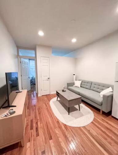 Main picture of 46 Allen St