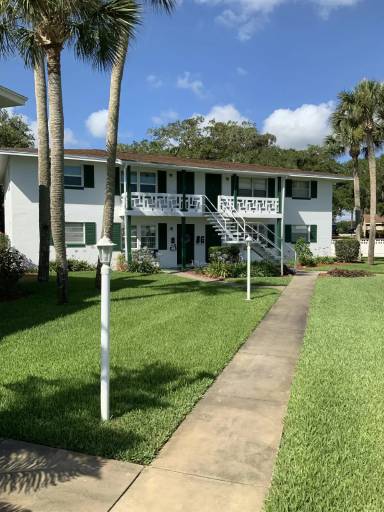 Main picture of 1800 S Palmetto Ave