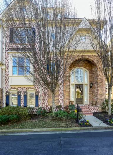 Main picture of Village Park Drive