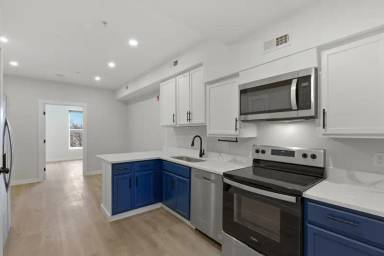 Main picture of 48 S Carrollton Ave