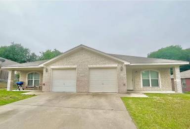 Main picture of 310 Jeff Gordon Dr