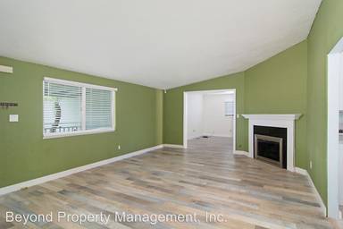 Main picture of 950 Beverly Ave