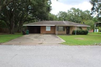 Main picture of 4121 Ridgecrest St
