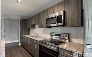 Main picture of 885 Covington Dr