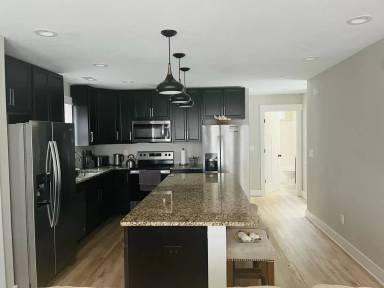 Main picture of 104 Colony Ln
