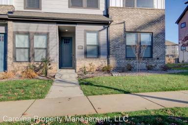 Main picture of 5939 Ardrey Kell Rd