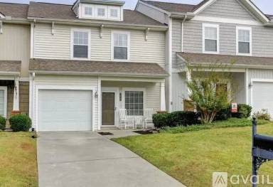 Main picture of 10713 Carpenter Run Ln
