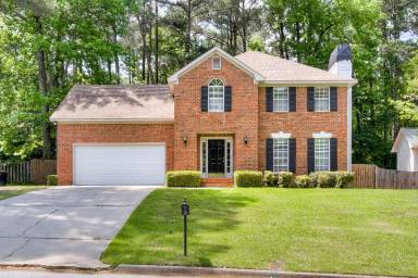 Main picture of 688 Low Meadow Dr