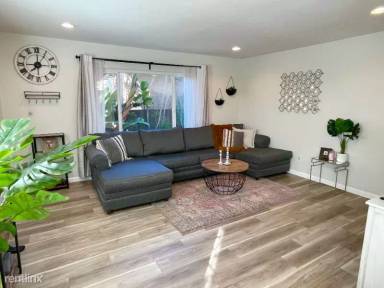 Main picture of 4239 Cherokee Ave