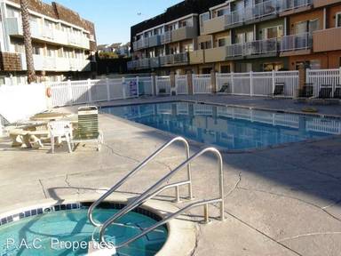 Main picture of 344 E Surfside Dr