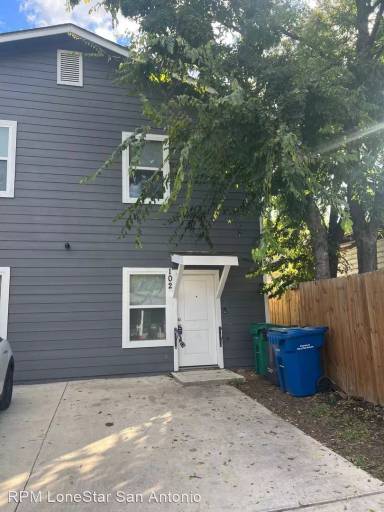 Main picture of 234 Gould St