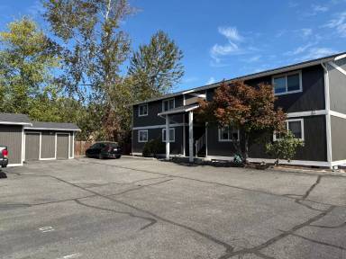 Main picture of 712 Avenue B