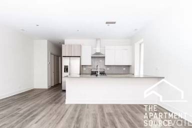 Main picture of 4453 N Hazel St