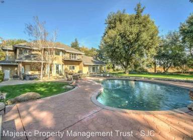 Main picture of 4240 E Acampo Rd
