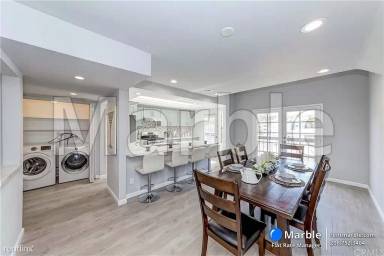Main picture of 630 Kelton Ave
