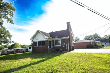 Main picture of 4004 Upper Mount Vernon Rd