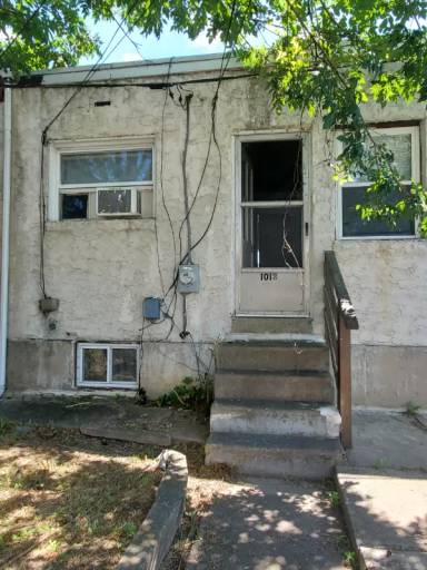 Main picture of 1018 Burnside Rd