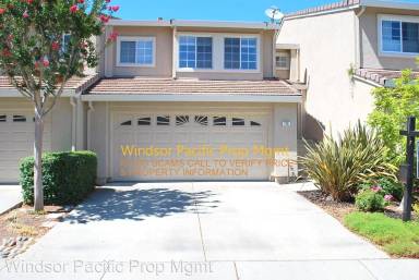 Main picture of 140 Enchanted Way