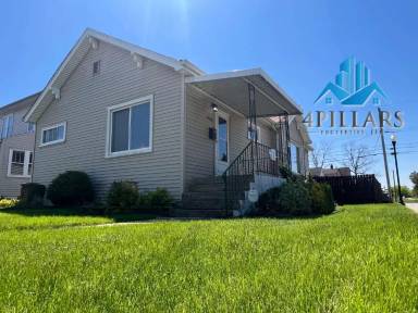 Main picture of 906 177th Pl