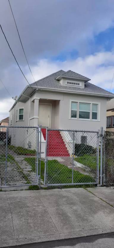 Main picture of 3321 Chestnut St