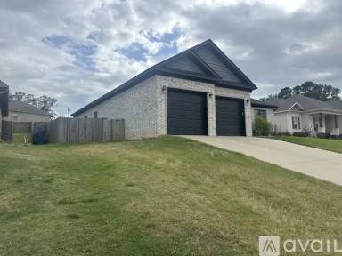 Main picture of 4005 Springwood Cir