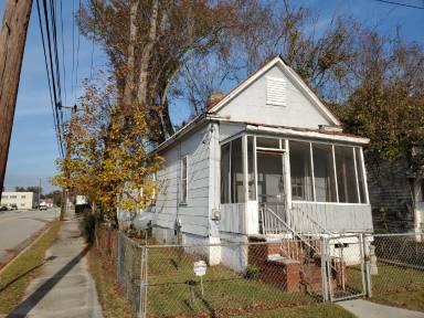 Main picture of 351 Taylor St