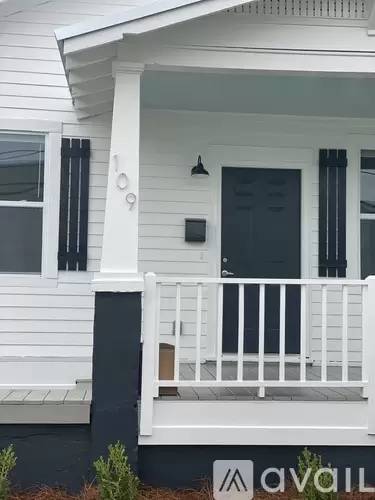 Main picture of 109 W 48th St