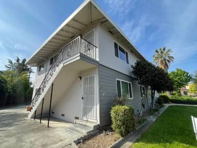 Main picture of 236 Carlton Ave