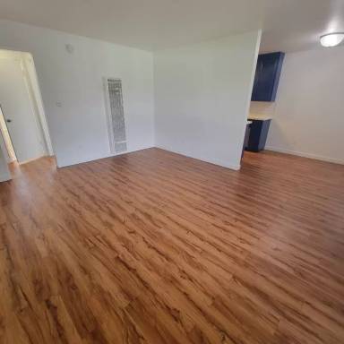 Main picture of 125 S Avenue 53