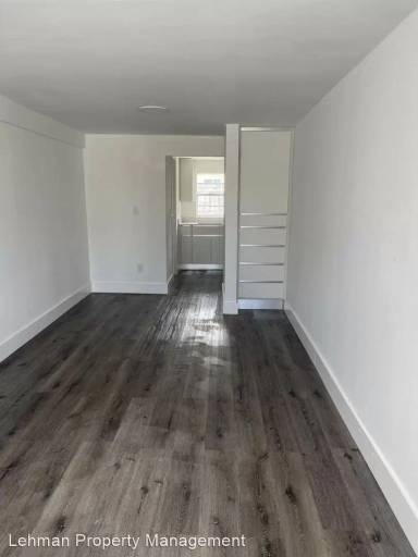Main picture of 160 NW 43rd St