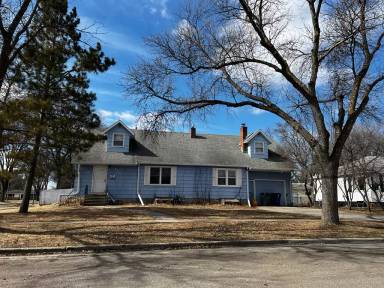 Main picture of 1317 3rd St S
