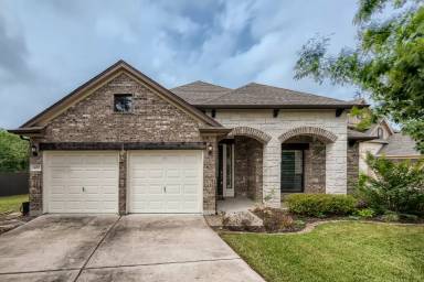 Main picture of 400 Entrada Way