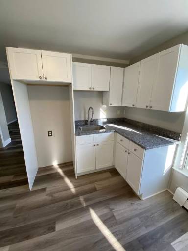Main picture of 200 Prospect St