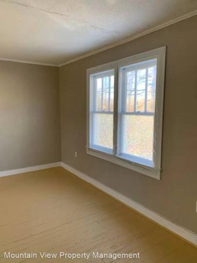 Main picture of 31 Crawley Ln