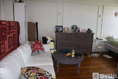 Main picture of 66-70 Chiswick Rd Apartments
