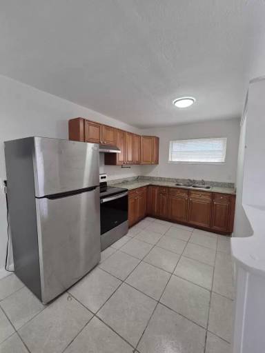 Main picture of 2127 NW 7th St
