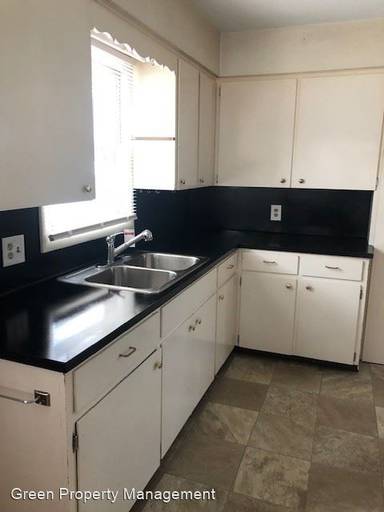 Main picture of 5215 Burgis Ave SE