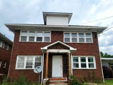 Main picture of 539 E Cuyahoga Falls Ave
