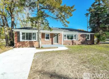 Main picture of 2608 N Clarence Ave