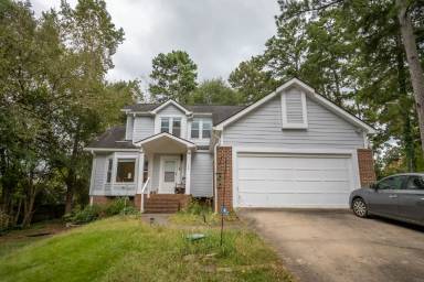 Main picture of 115 Winterberry Dr