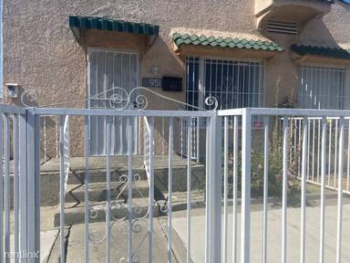 Main picture of 951 W 59th Dr