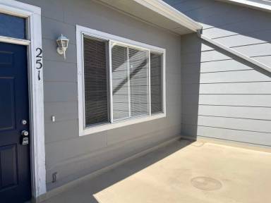 Main picture of 1021 S Walden Way