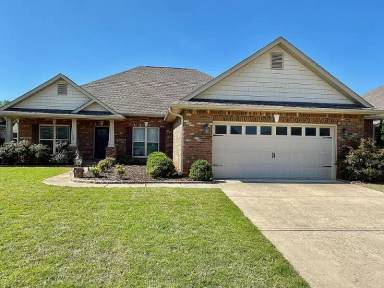 Main picture of 115 Woodvale Dr