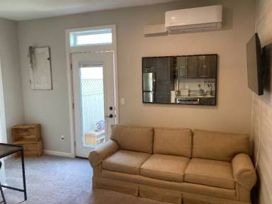 Main picture of 2216 Motta St