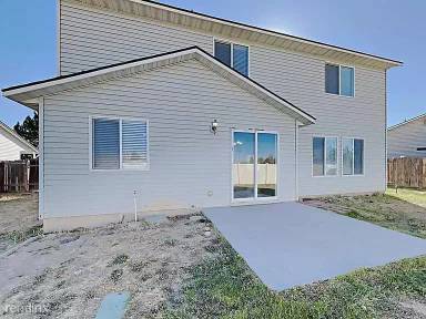 Main picture of 14448 Tara St